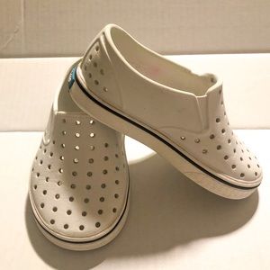 Native Miles slip on toddler shoes Shell White